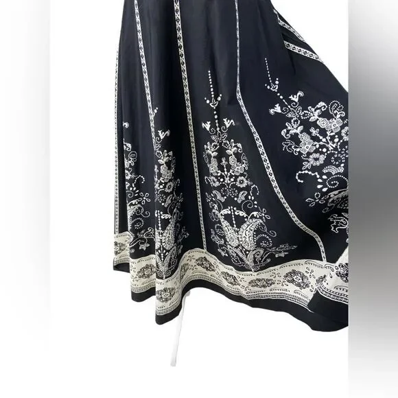 Magic Embroidered Black and White 100% Cotton Dress. Size Large. - Picture 4 of 11